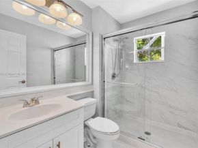 794 Lake Blvd, Weston FL 33326