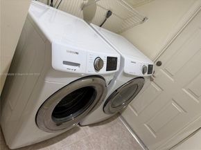 794 Lake Blvd, Weston FL 33326