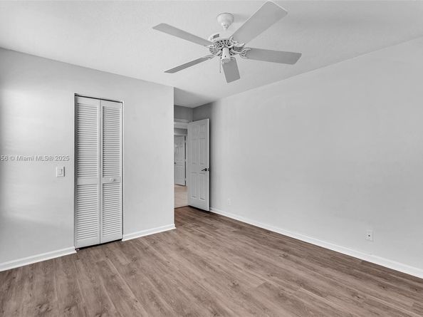 794 Lake Blvd, Weston FL 33326