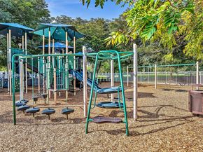 794 Lake Blvd, Weston FL 33326