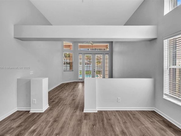 794 Lake Blvd, Weston FL 33326