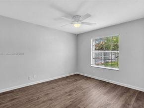 794 Lake Blvd, Weston FL 33326