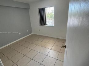 637 SW 3rd St 308, Miami FL 33130