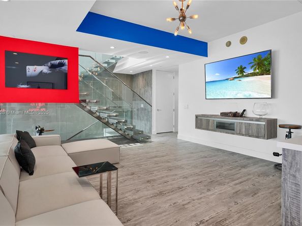 1100 Biscayne Blvd PH6302, Miami FL 33132