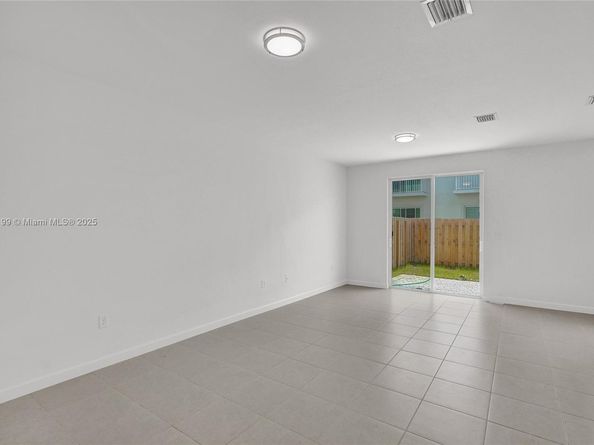 732 SE 13th Court 732, Homestead FL 33034