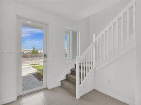 732 SE 13th Court 732, Homestead FL 33034