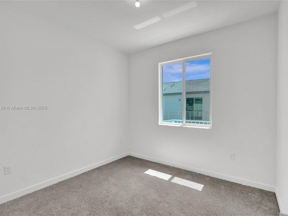 732 SE 13th Court 732, Homestead FL 33034