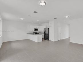 732 SE 13th Court 732, Homestead FL 33034