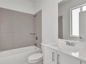 732 SE 13th Court 732, Homestead FL 33034