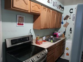 1881 NW 157th St, Miami Gardens FL 33054