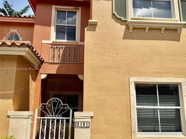 2161 Anchor Ct 2002, Dania Beach FL 33312
