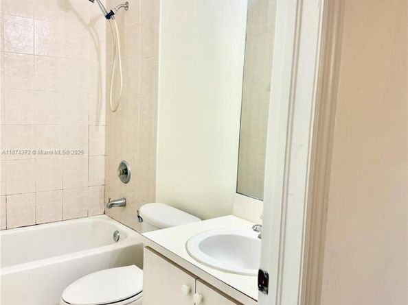 2161 Anchor Ct 2002, Dania Beach FL 33312