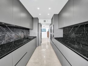 20281 E Country Club Dr 2209, Aventura FL 33180