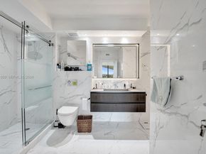 20281 E Country Club Dr 2209, Aventura FL 33180