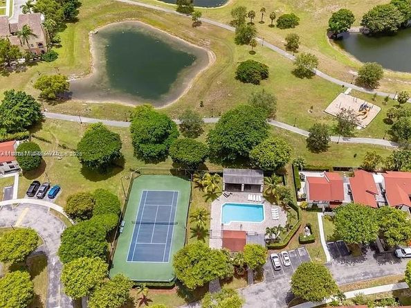 10115 NW 4th Ln 38, Miami FL 33176