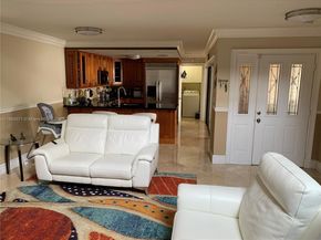 10115 NW 4th Ln 38, Miami FL 33176