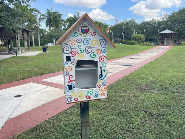 126 Sparrow Dr 22B, Royal Palm Beach FL 33411