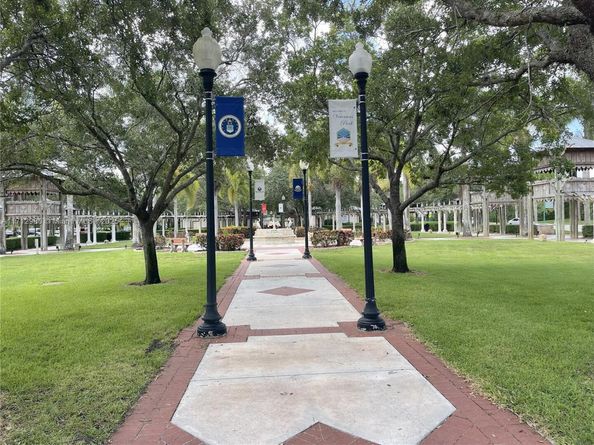 126 Sparrow Dr 22B, Royal Palm Beach FL 33411