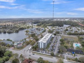 440 NW 214th St 104, Miami Gardens FL 33169