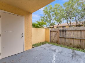 440 NW 214th St 104, Miami Gardens FL 33169