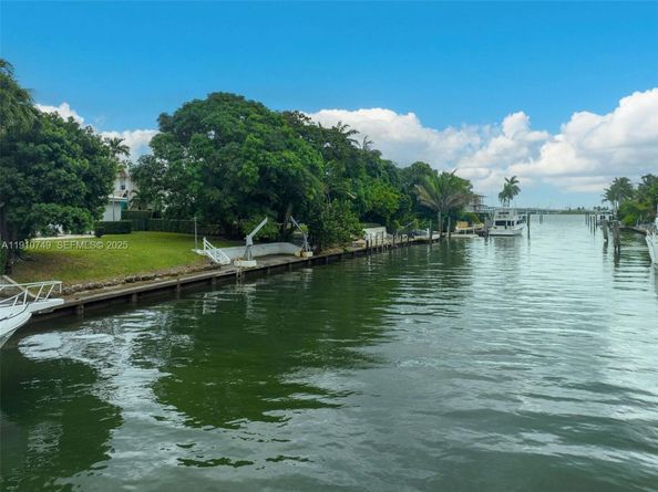 4403 Palm Ln, Miami FL 33137