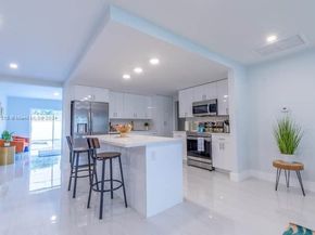 6466 NW 20th St, Margate FL 33063