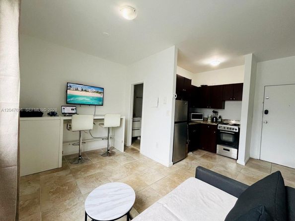 842 Meridian 2F, Miami Beach FL 33139
