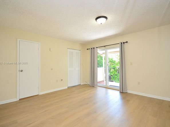 2455 SW 11th St 7A, Miami FL 33135