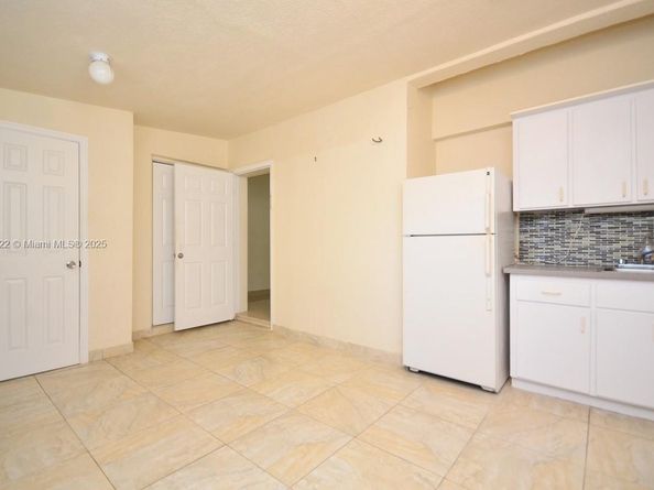 2455 SW 11th St 7A, Miami FL 33135
