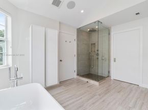 19941 NE 36th Pl, Aventura FL 33180