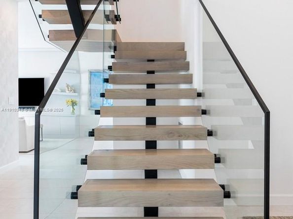 19941 NE 36th Pl, Aventura FL 33180