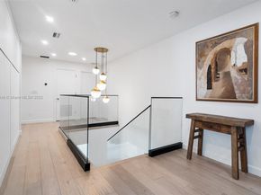 19941 NE 36th Pl, Aventura FL 33180