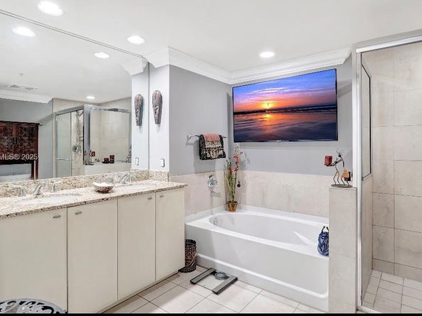 610 W Las Olas Blvd 313N, Fort Lauderdale FL 33312