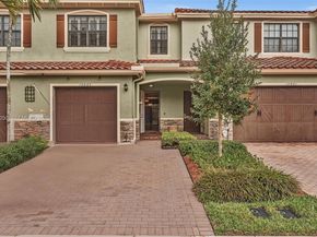 10865 NW 72nd Pl, Parkland FL 33076