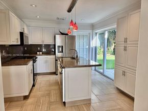 Undisclosed Address #A11924250, Oakland Park FL 33334