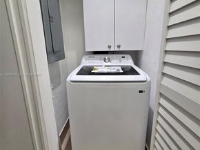 Undisclosed Address #A11924250, Oakland Park FL 33334