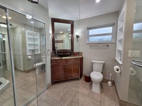 Undisclosed Address #A11924250, Oakland Park FL 33334