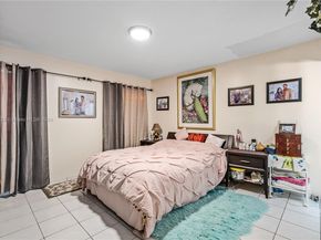 700 SE 9th Ct 103, Hialeah FL 33010