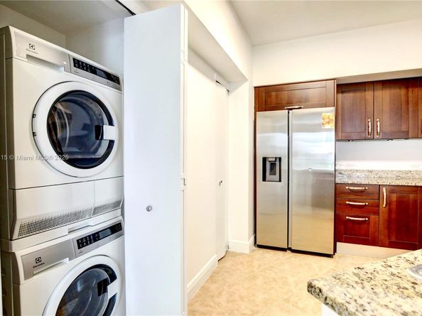 19900 E Country Club Dr 216, Aventura FL 33180