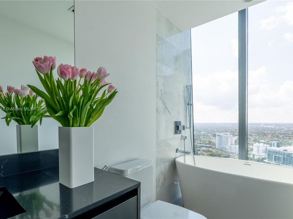 1451 Brickell Ave 3903, Miami FL 33131