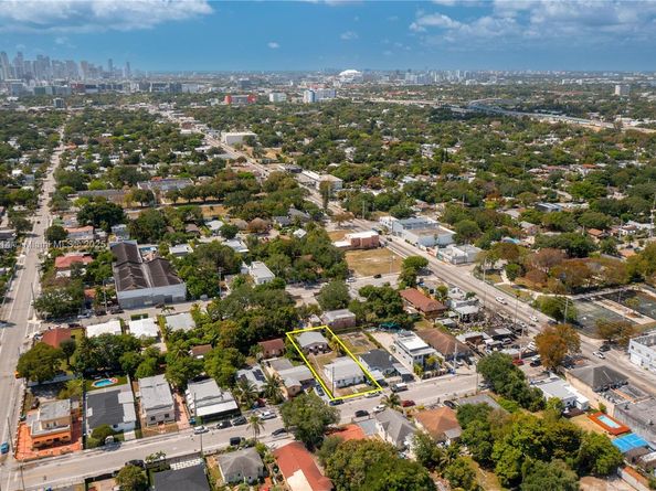 144 NW 53rd St, Miami FL 33127