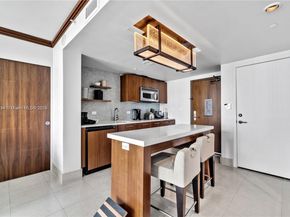 6801 Collins Ave 818, Miami Beach FL 33141