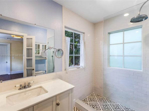 1225 Asturia Ave, Coral Gables FL 33134