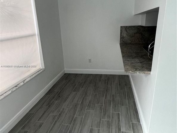 2050 SW 122nd Ave 22, Miami FL 33175