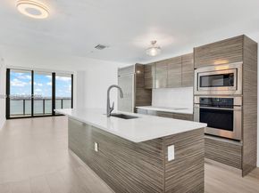 460 NE 28th St 3907, Miami FL 33137