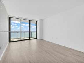 460 NE 28th St 3907, Miami FL 33137