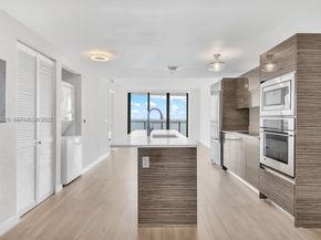 460 NE 28th St 3907, Miami FL 33137