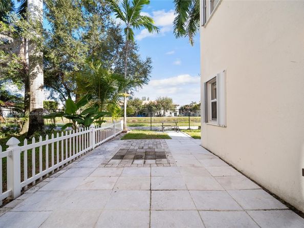 3641 NE 4th St, Homestead FL 33033