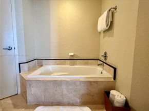 18001 Collins Ave 2605, Sunny Isles Beach FL 33160