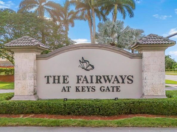 2821 Augusta Dr, Homestead FL 33035